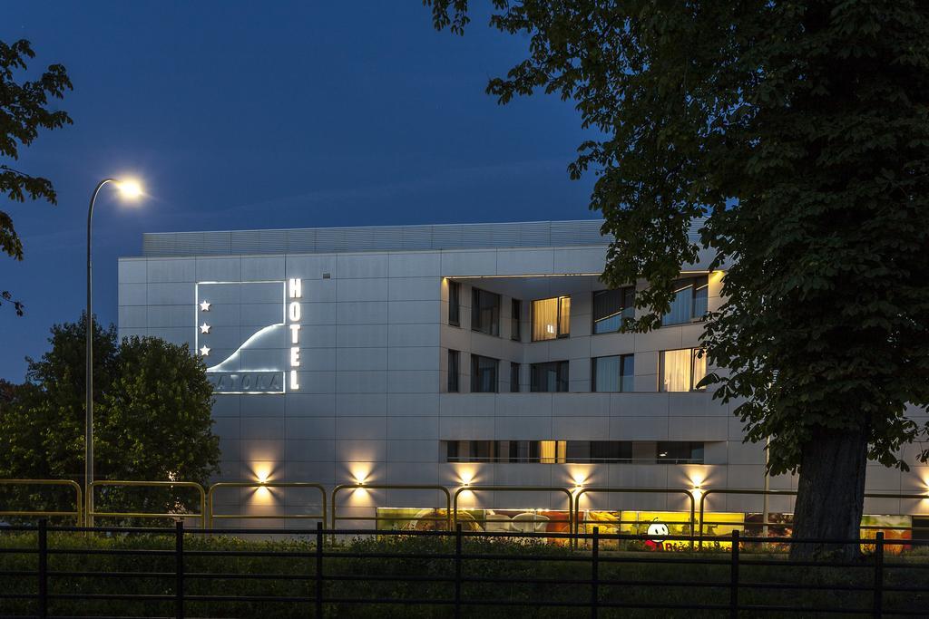 Hotel Zatoka Gdańsk Buitenkant foto